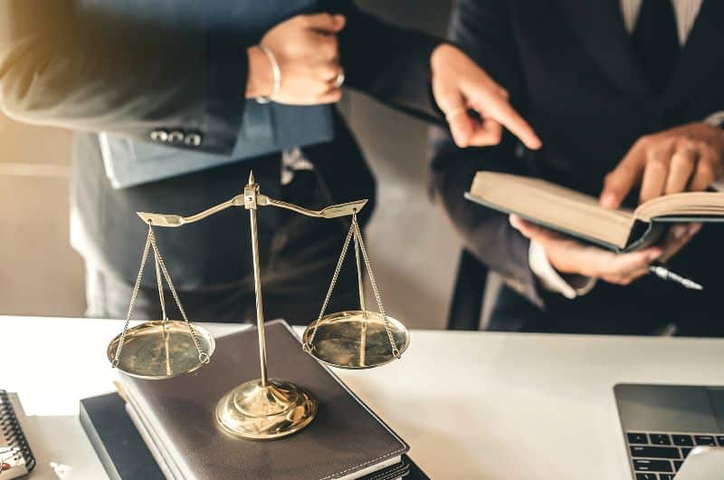 commercial lawyer calgary